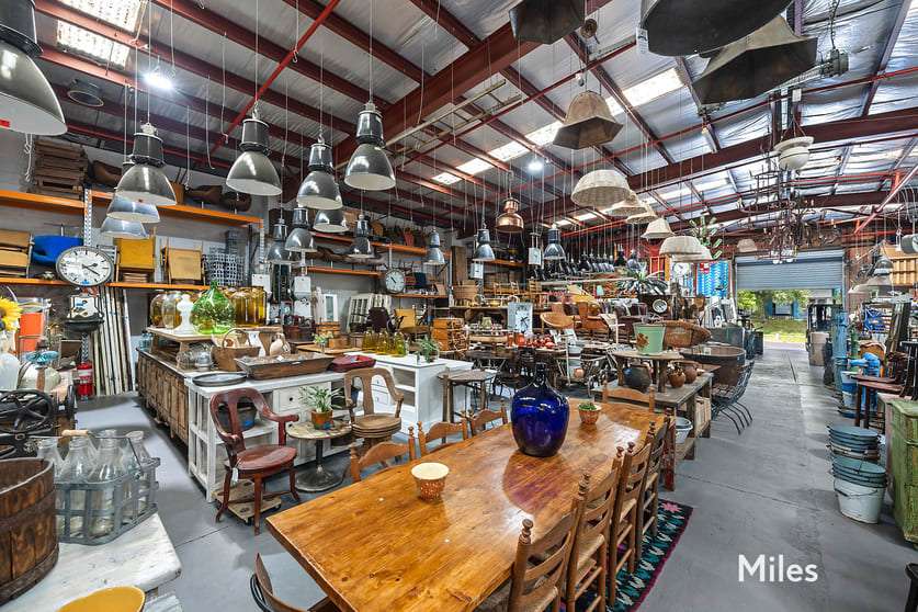 Click to view all images 57-59 Sparks Avenue Fairfield VIC 3078 - Image 3