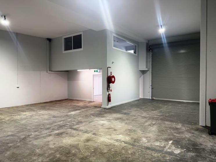 Click to view all images Brookvale NSW 2100 - Image 2
