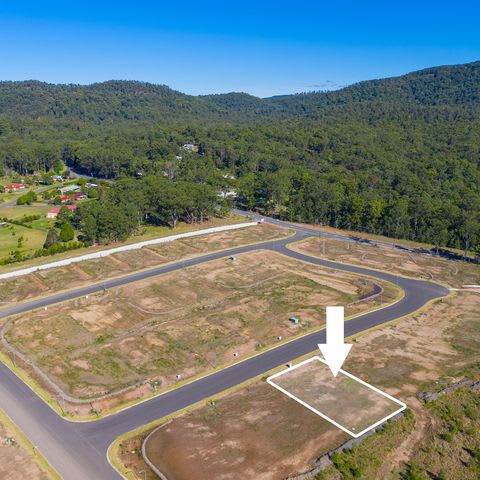 Click to view all images 21 Ball Crescent Wauchope NSW 2446 - Image 1
