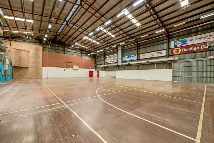 Click to view all images 51 Mundy Street Bendigo VIC 3550 - Image 3
