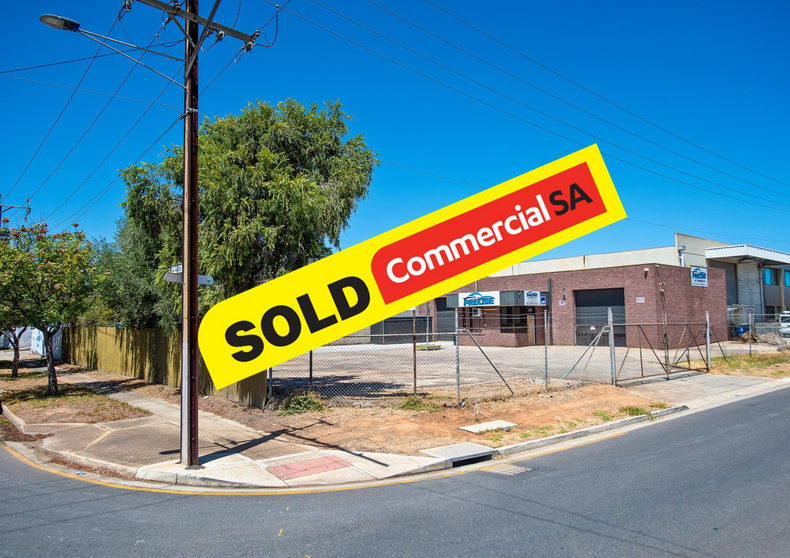 Click to view all images 2 Glen Elder Street Findon SA 5023 - Image 1
