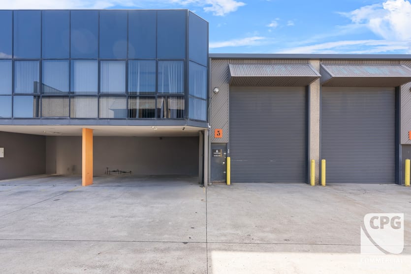 Click to view all images 5/3 Kaleski Street Moorebank NSW 2170 - Image 1