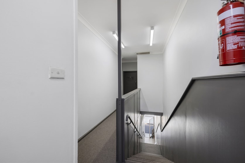 Click to view all images 6/687 Pittwater Road Dee Why NSW 2099 - Image 3