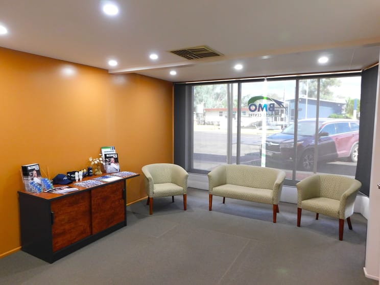Click to view all images 58 Alfred Street Charleville QLD 4470 - Image 2