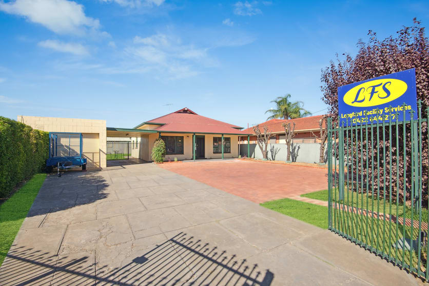 Click to view all images 26 Lavinia Street Athol Park SA 5012 - Image 2