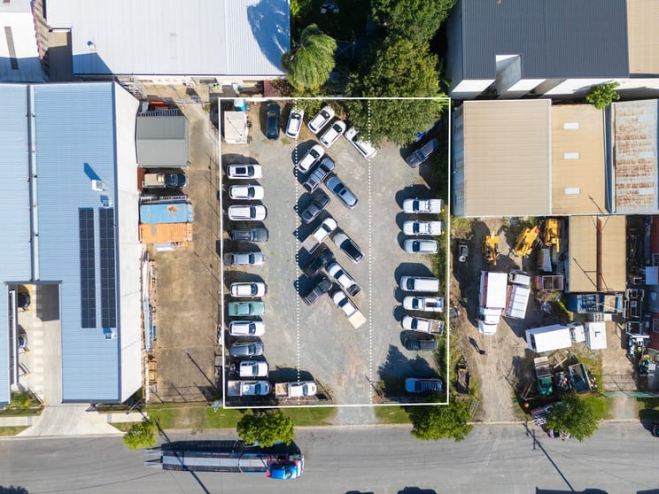 Click to view all images 37, 39, 41 Bell-Are Avenue Northgate QLD 4013 - Image 1
