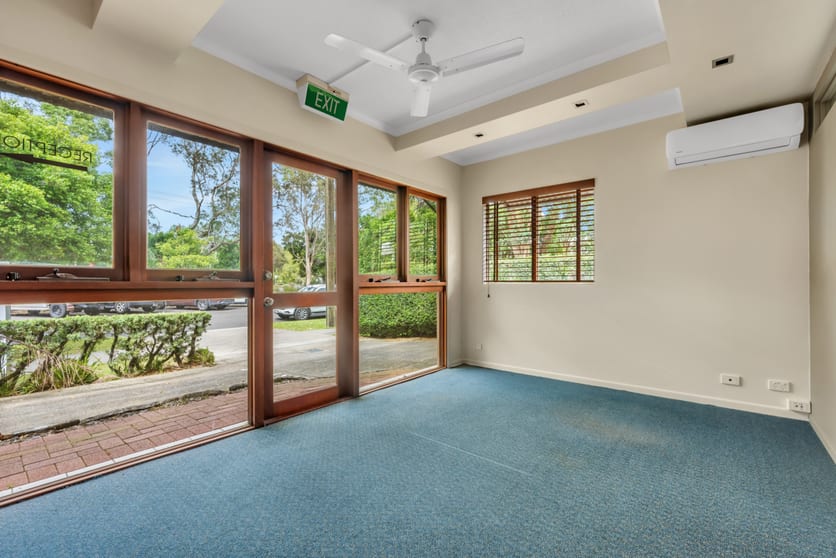 Click to view all images 1 & 2/38 Mary Street Noosaville QLD 4566 - Image 3