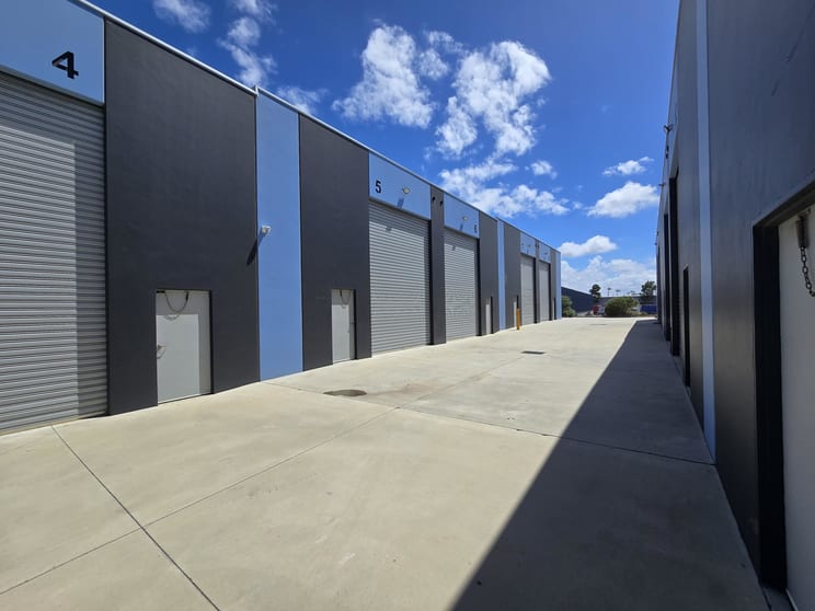 Click to view all images 5/4 Jack Street Carrum Downs VIC 3201 - Image 1