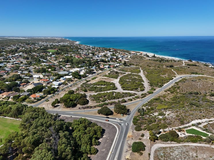 Click to view all images 11 Yanchep Beach Rd Yanchep WA 6035 - Image 3