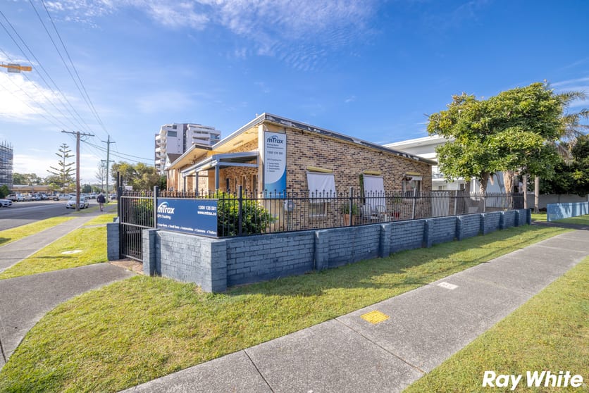 Click to view all images 26 Wallis Street Forster NSW 2428 - Image 2