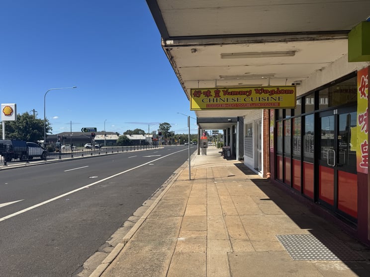 Click to view all images 30 Victoria Street Dubbo NSW 2830 - Image 2