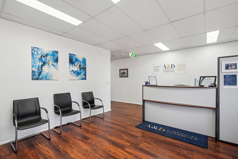 Click to view all images 246 Hoskins Street Temora NSW 2666 - Image 2