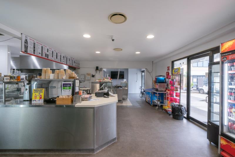 Click to view all images Suite 8 & 9/1 Sailfind Place Somersby NSW 2250 - Image 2