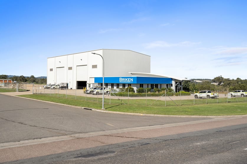 Click to view all images 51-57 Enterprise Crescent Muswellbrook NSW 2333 - Image 2