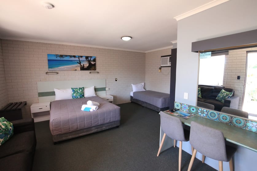 Click to view all images Tweed Heads South NSW 2486 - Image 3