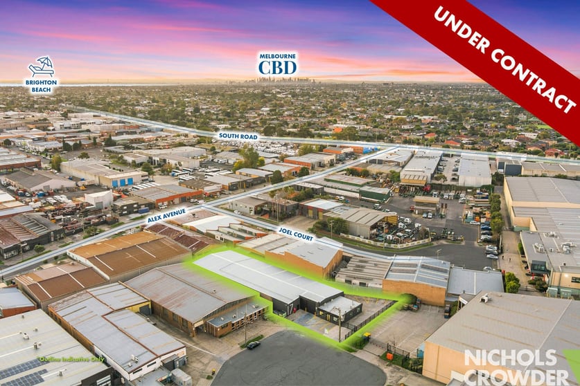 Click to view all images 17 Edgecombe Court Moorabbin VIC 3189 - Image 1