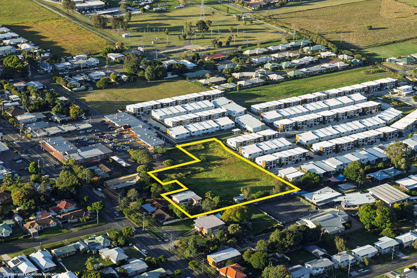 Click to view all images 80 Raceview Street Raceview QLD 4305 - Image 2