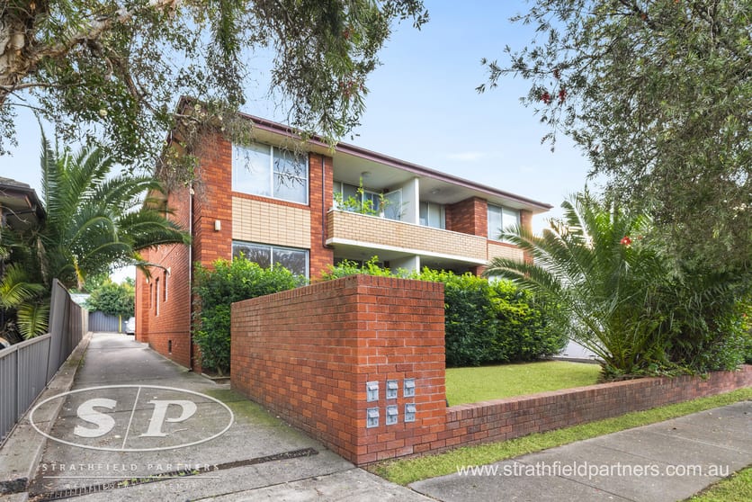 Click to view all images 10 Oxford Street Belmore NSW 2192 - Image 3