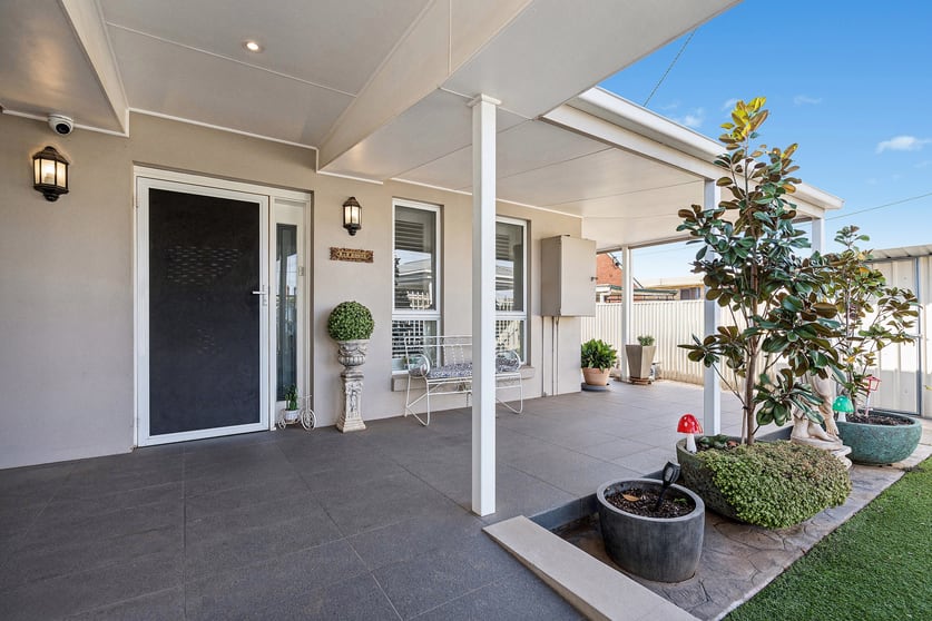 Click to view all images 30-32 Kurrajong Avenue Leeton NSW 2705 - Image 3