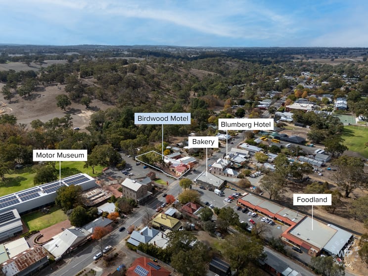 Click to view all images 17 Shannon Street Birdwood SA 5234 - Image 2