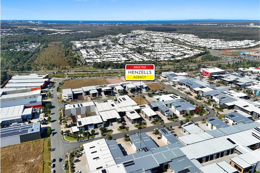 Click to view all images 3/4 Strong Street Baringa QLD 4551 - Image 2