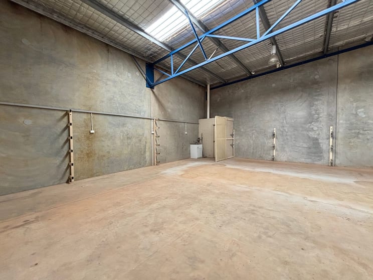 Click to view all images 13 & 14/46 Great Eastern Highway Somerville WA 6430 - Image 3