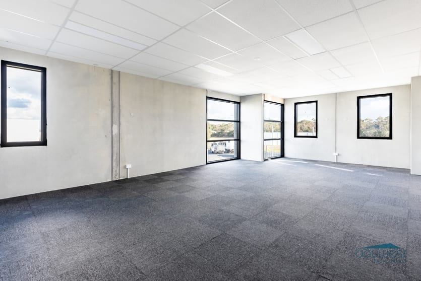 Click to view all images 4/1 Cannery Court Tyabb VIC 3913 - Image 3