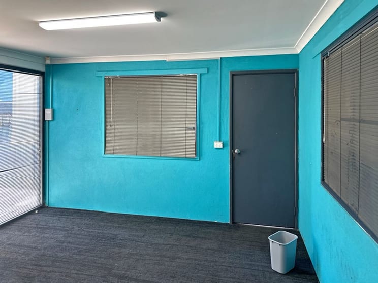Click to view all images 4/30 Paramount Drive Wangara WA 6065 - Image 3