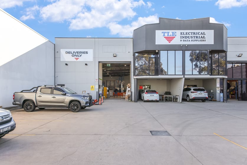 Click to view all images 1/7 Samantha Place Smeaton Grange NSW 2567 - Image 1