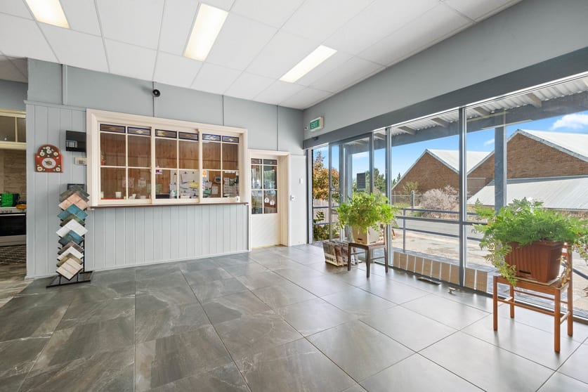 Click to view all images 2A Craig Street Goulburn NSW 2580 - Image 3