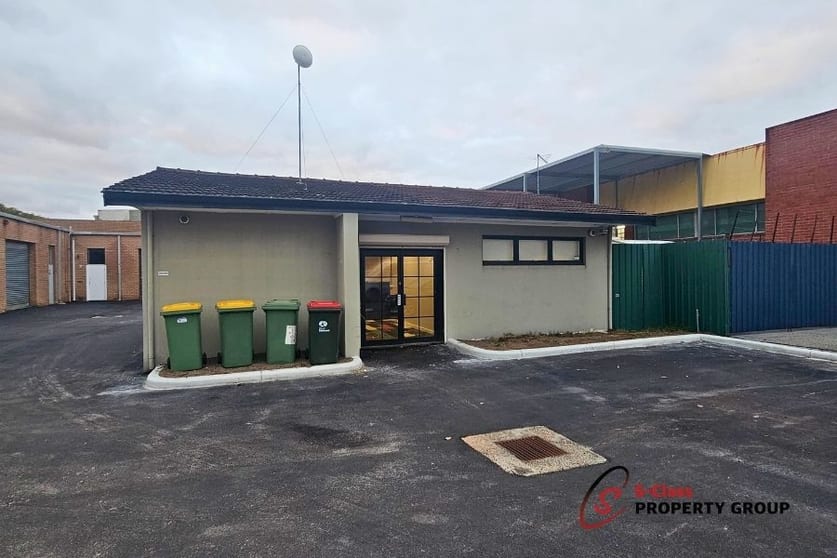 1/196 Campbell Street Belmont WA 6104 - Image 1