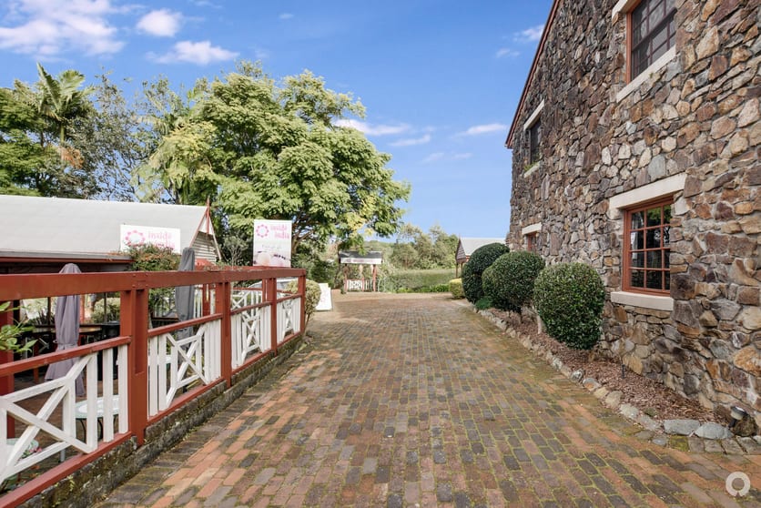 Click to view all images 4/182 Main Street Montville QLD 4560 - Image 2