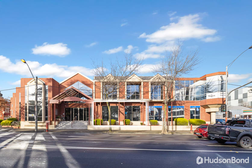 Click to view all images 2/17 Burgundy Street Heidelberg VIC 3084 - Image 1