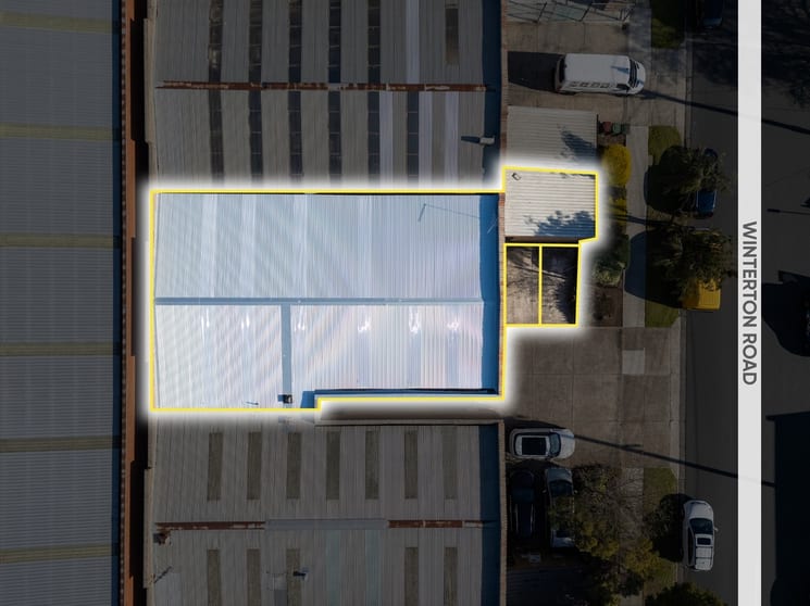 Click to view all images 4/27 Winterton Road Clayton VIC 3168 - Image 2