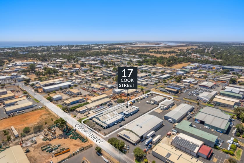 Click to view all images 17 Cook Street Busselton WA 6280 - Image 2