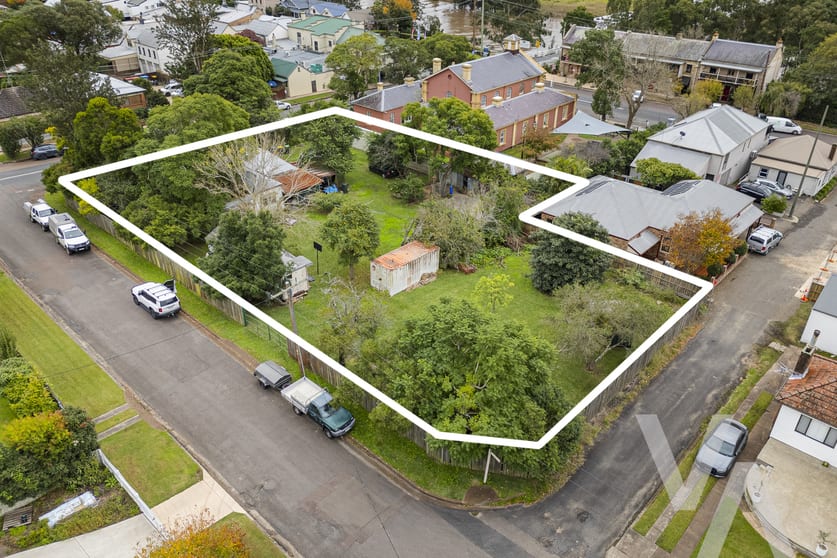 Click to view all images 4 Northumberland Street Morpeth NSW 2321 - Image 1