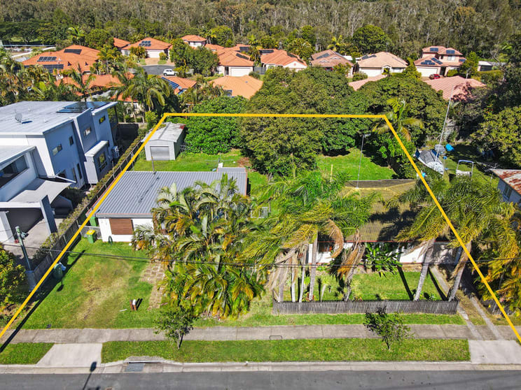Click to view all images 53 - 55 Hilton Terrace Tewantin QLD 4565 - Image 2