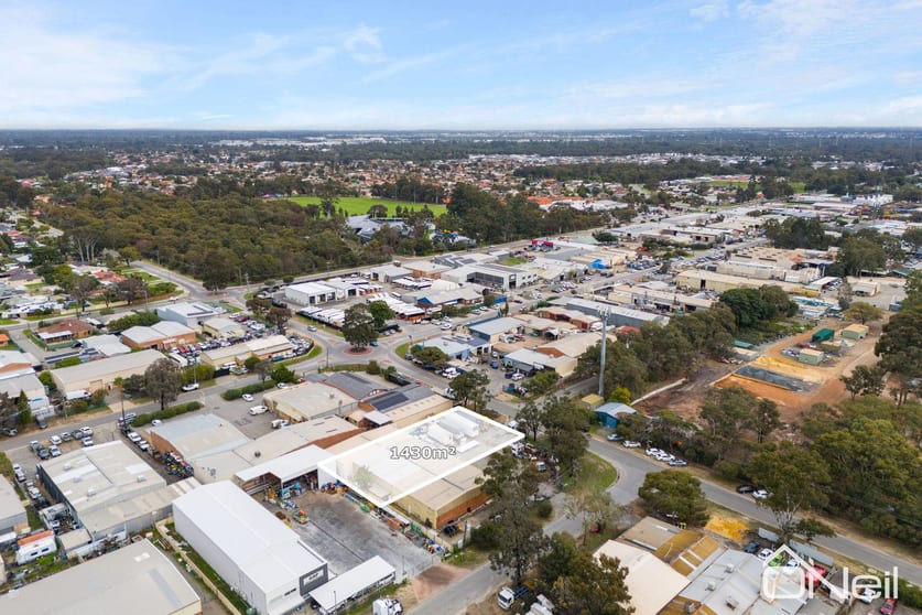 Click to view all images 16B Williams Road Kelmscott WA 6111 - Image 2