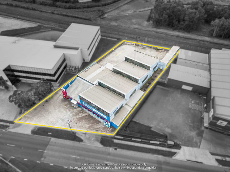 Click to view all images 1084-1086 Kingsford Smith Drive Eagle Farm QLD 4009 - Image 2