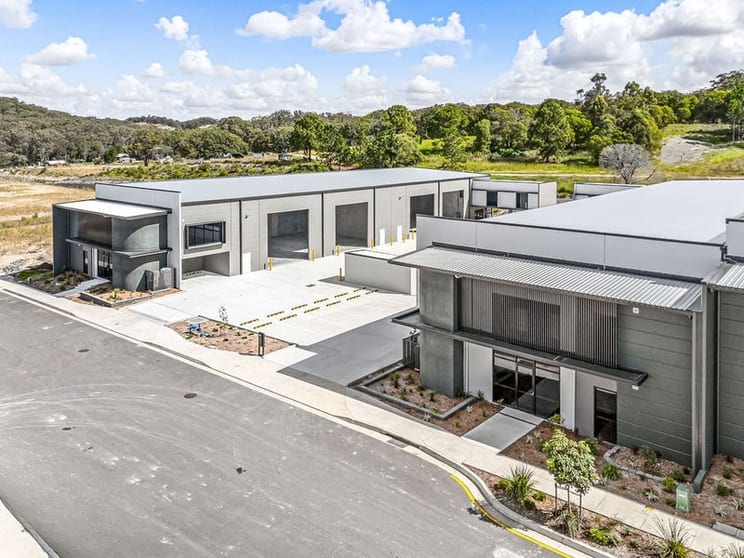 Unit 3/113 Jardine Drive Redland Bay QLD 4165 - Image 1