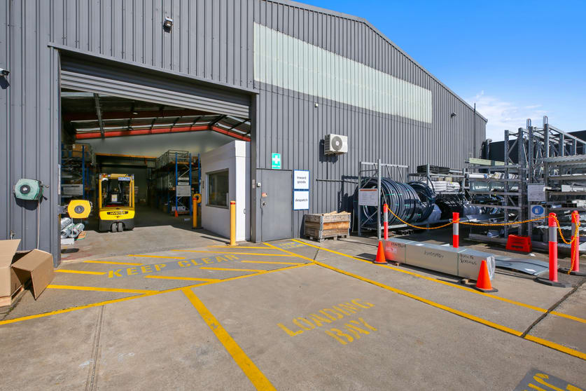 Click to view all images 2/151 Queen Street Warragul VIC 3820 - Image 2
