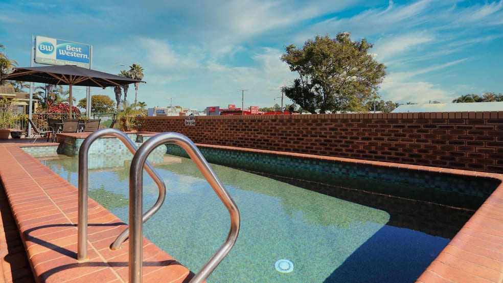 Click to view all images Allenstown QLD 4700 - Image 3