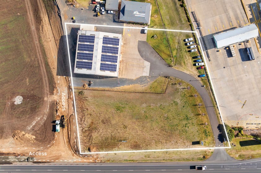 Click to view all images Warehouse 1/10775 Warrego Highway Charlton QLD 4350 - Image 2