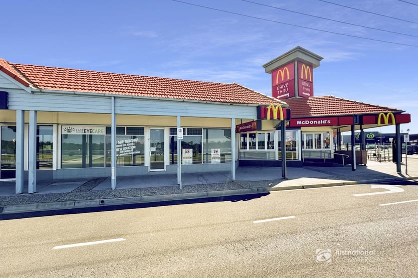 361 Esplanade Lakes Entrance VIC 3909 - Image 2