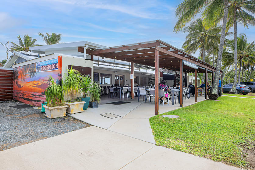 Click to view all images Sarina Beach QLD 4737 - Image 3