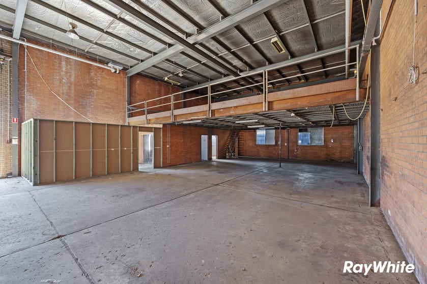 Click to view all images 3 Russell Lane Batemans Bay NSW 2536 - Image 3