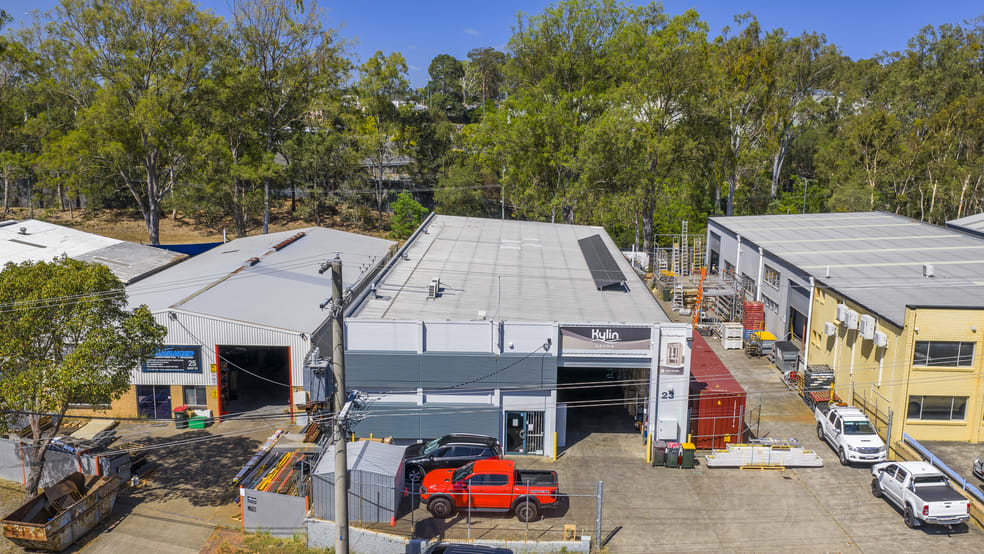 Click to view all images 23 Hasp Street Seventeen Mile Rocks QLD 4073 - Image 2