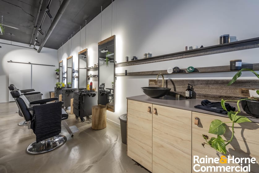 Click to view all images 8/1 Elouera Street Braddon ACT 2612 - Image 3