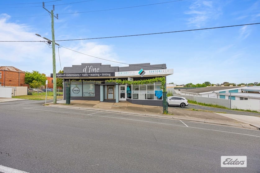 Click to view all images 70 Vincent Street Ararat VIC 3377 - Image 2