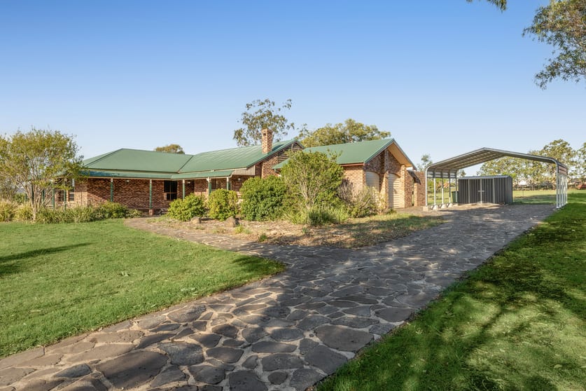 Click to view all images 249 O'Mara Road Wellcamp QLD 4350 - Image 2